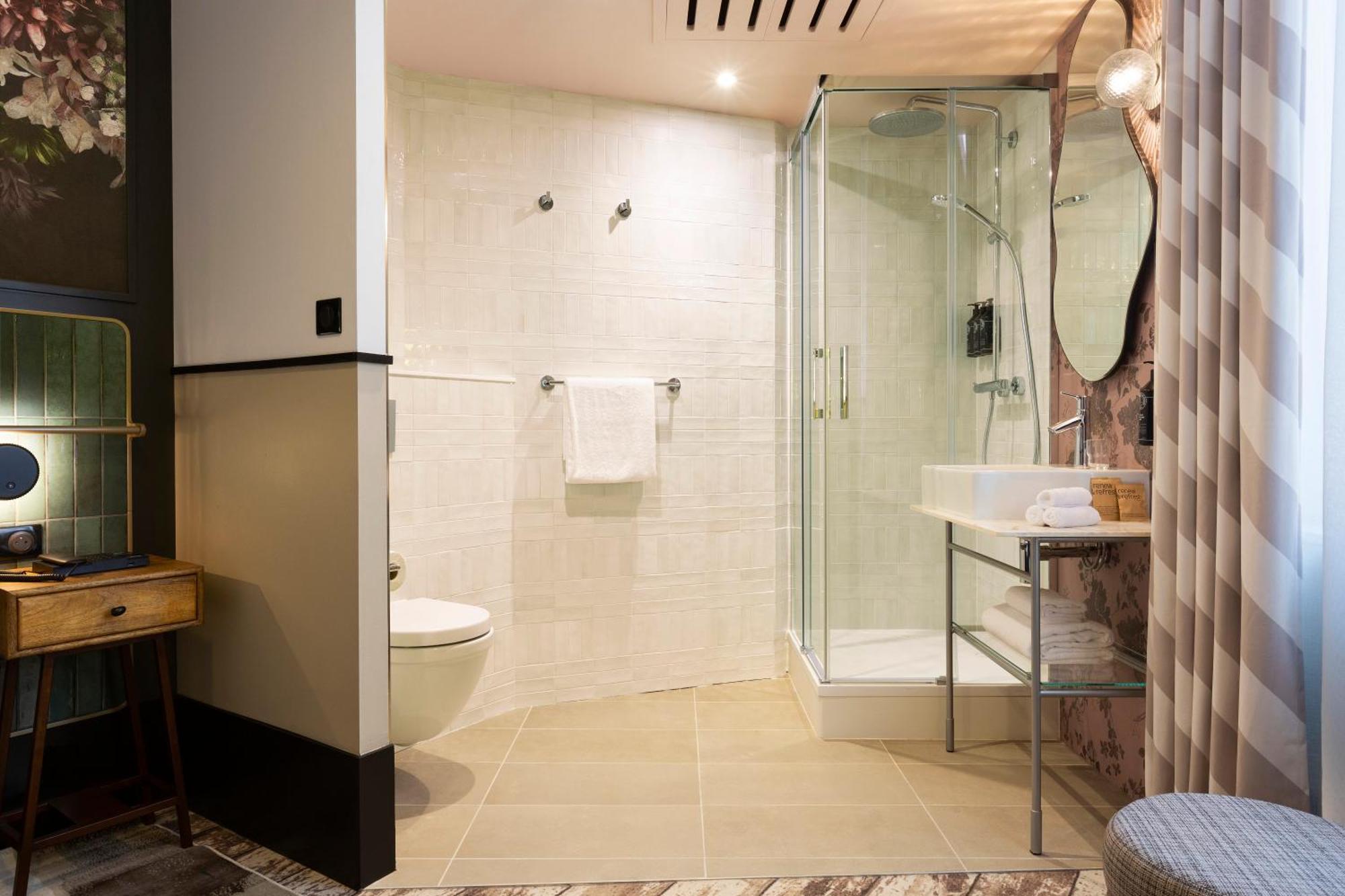 Les Capitouls Centre - Handwritten Collection 4* Toulouse
